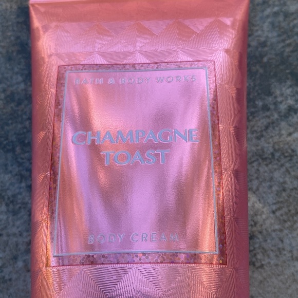 Bath & Body Works Champagne Toast Ultimate Body Cream & In The Stars Mist - Picture 9 of 11